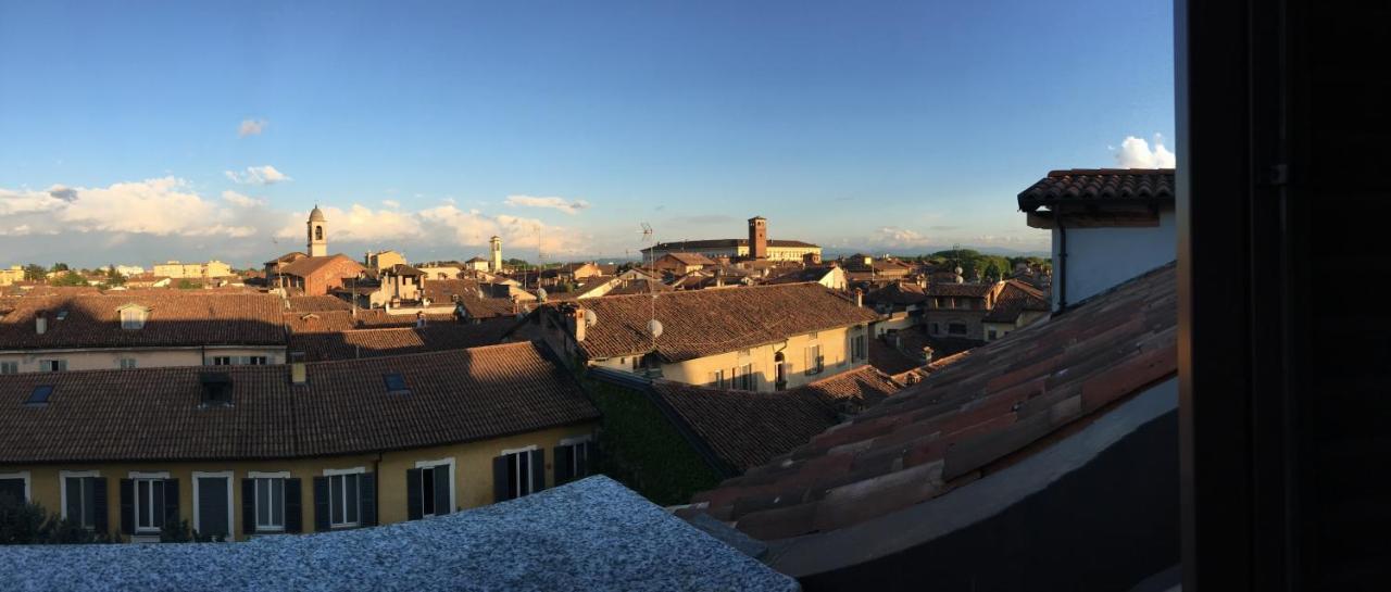 Appartement Attico Centro Storico à Pavie Extérieur photo